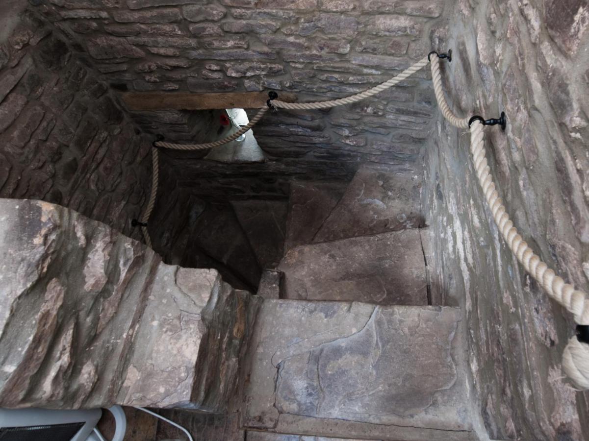 Ty Fferm Hen, Ancient Farmhouse, Coity Bach Talybont-on-Usk Bagian luar foto