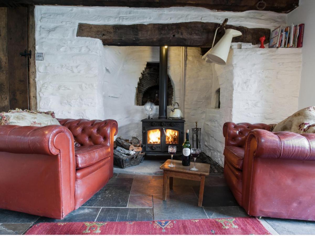 Ty Fferm Hen, Ancient Farmhouse, Coity Bach Talybont-on-Usk Bagian luar foto